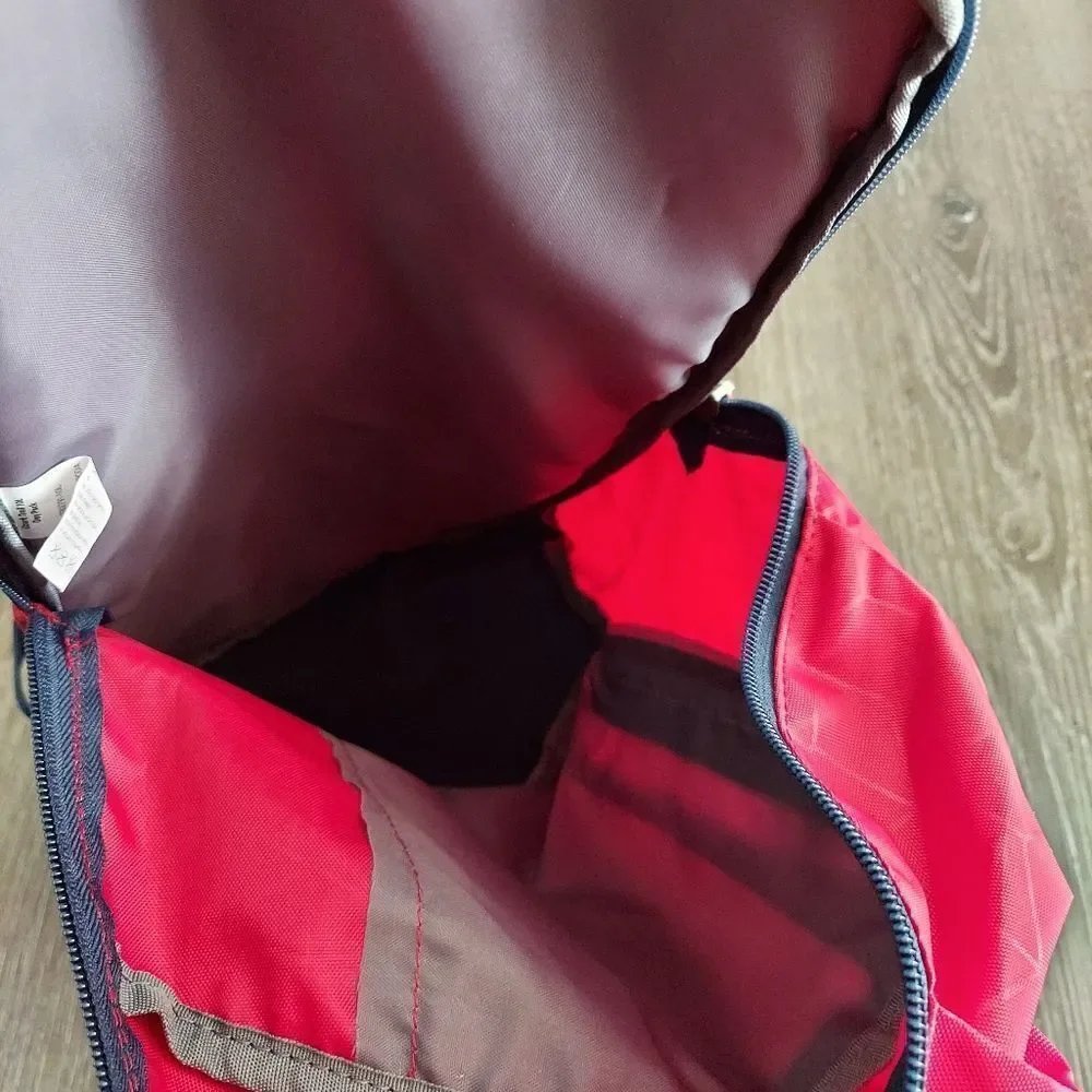 Ozark Trail Adult 10 Liter Daypack, Unisex, Red Polyester EUC